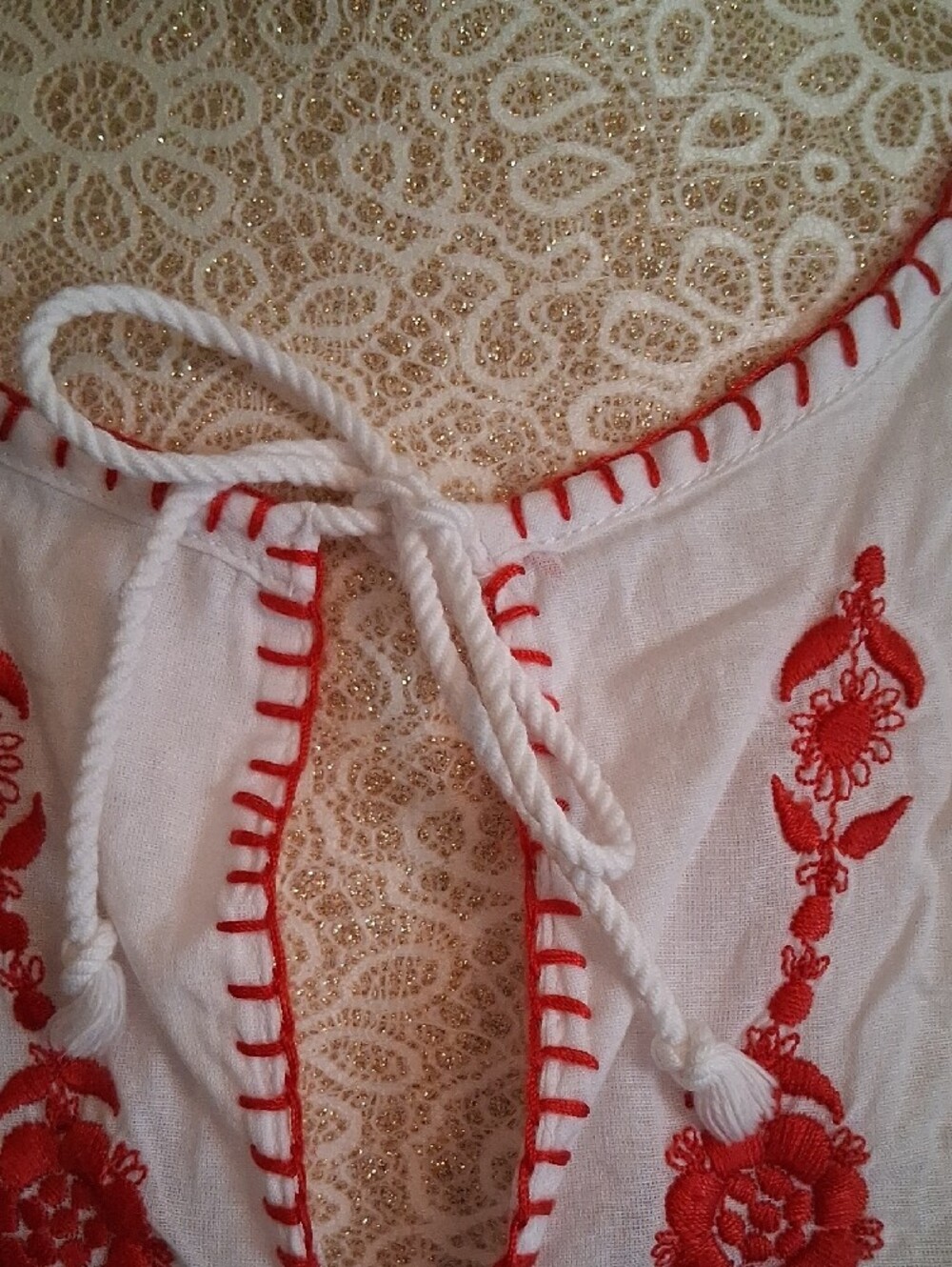 Tommy Hilfiger White Peasant Blouse with Red Embroidery. Size XL - Picture 7 of 13